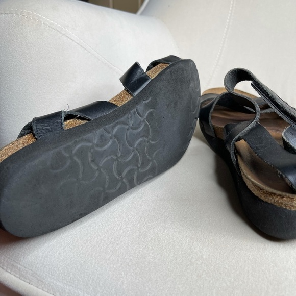 Naot Black Leather Ankle Strap Sandals Israel 7.5 - Picture 4 of 4